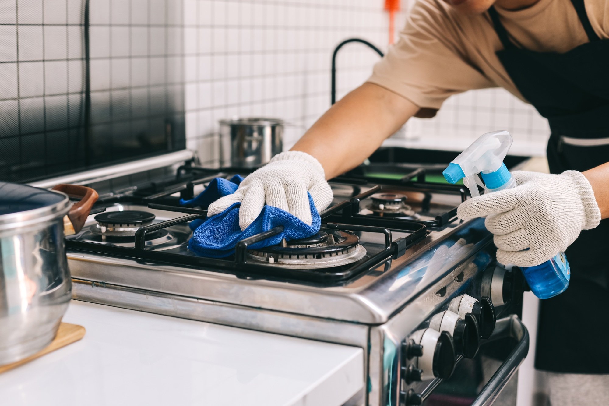 Wiping Stove